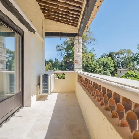 Calm Family House With Swimming Pool Vila Antibes